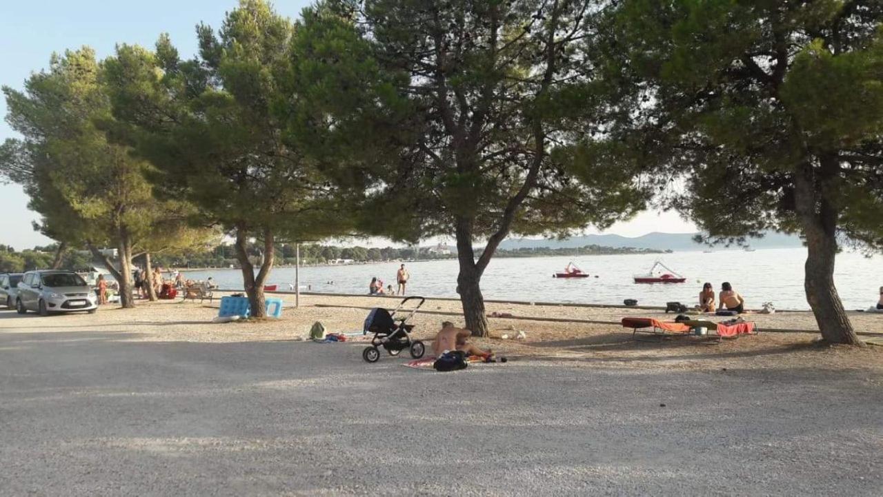 Apartmani Milka Zara Camera foto