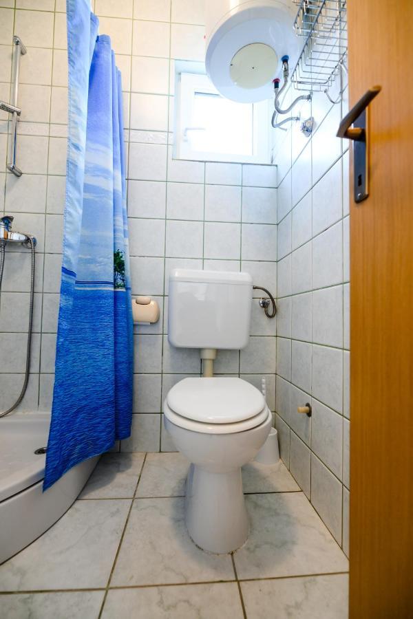 Apartmani Milka Zara Esterno foto