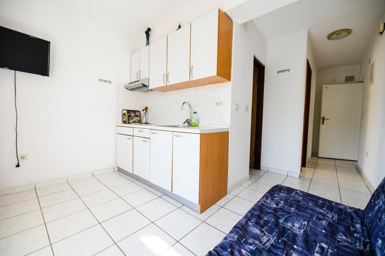 Apartmani Milka Zara Esterno foto